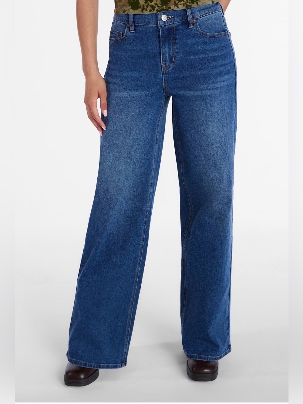 Madden NYC Women’s Ultra 90’s Straight Leg Jeans 32” Inseam